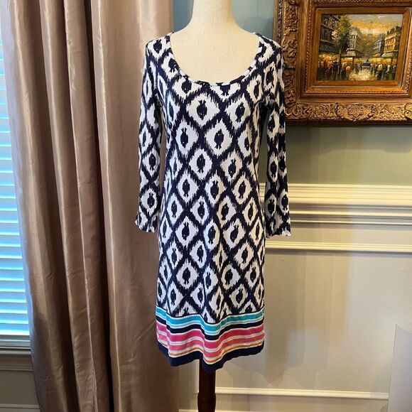 EUC Lilly Pulitzer Beacon Dress in Bright Navy Little Fish Engineered Size SMALL - Picture 2 of 3